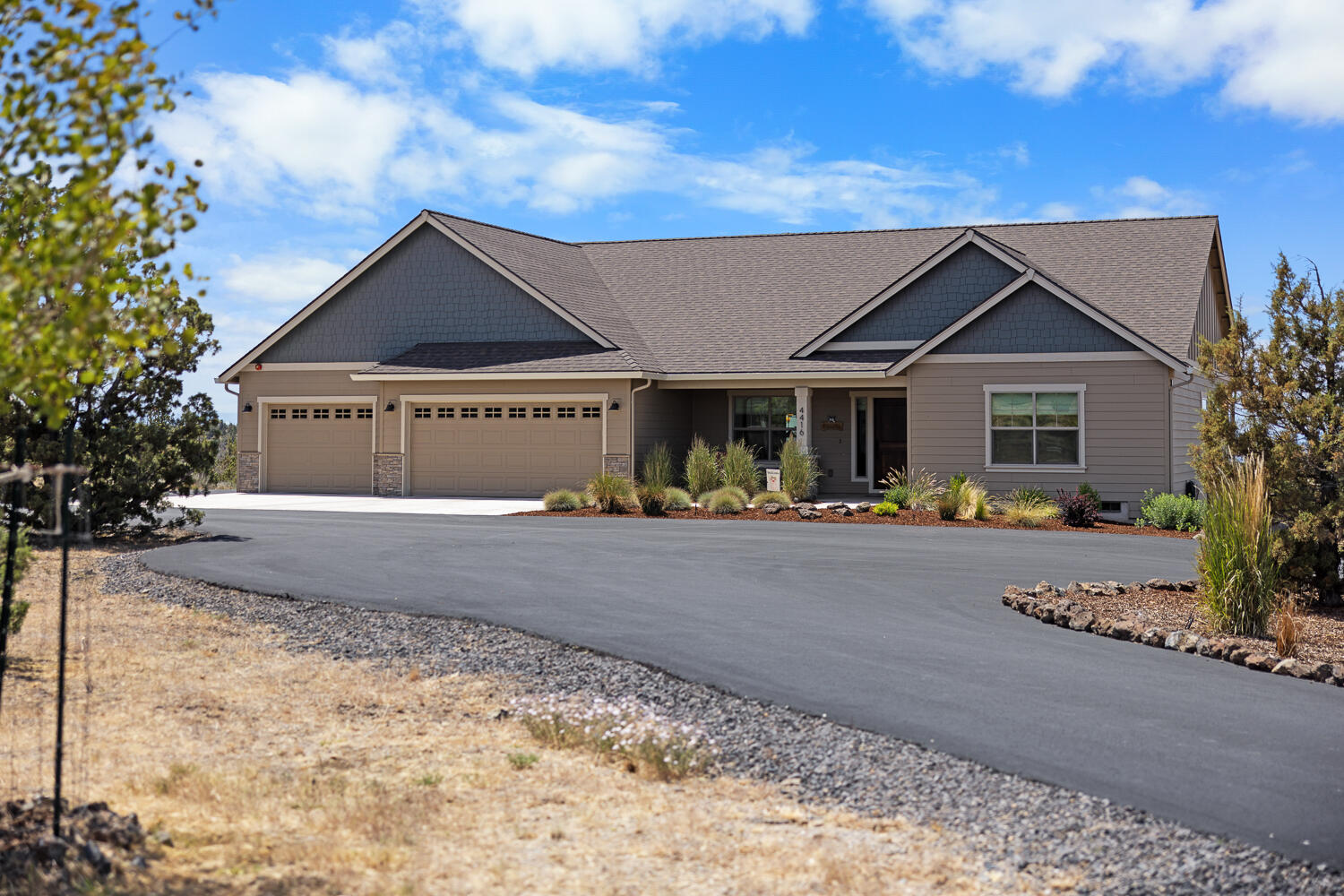 4416 Southeast Laredo Road Prineville, OR 97754 - Photo 1 of 40 01