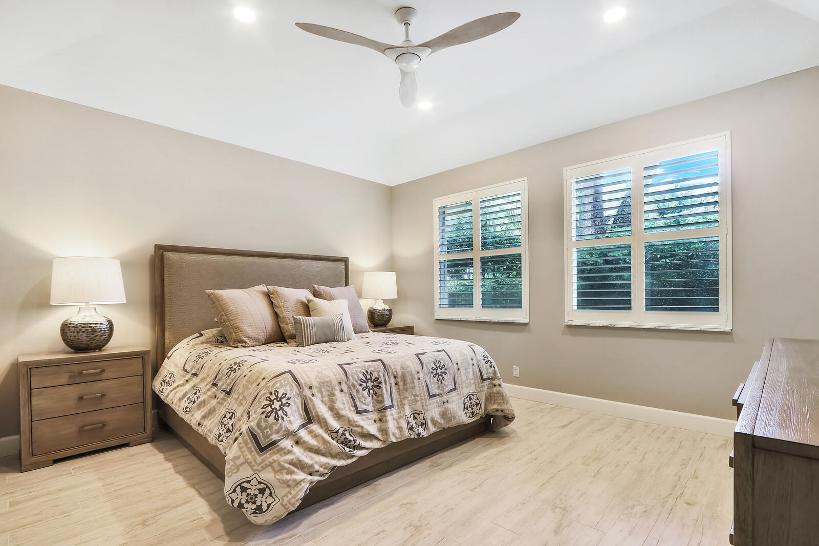 106 Toteka Circle Jupiter, FL 33458 - Photo 10 of 20 Master bedroom