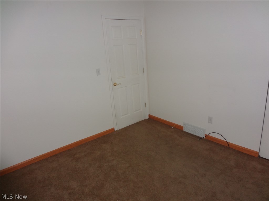 13346 Sheldon Road Cleveland, OH 44142 - Photo 7 of 18 Gallery Image 7