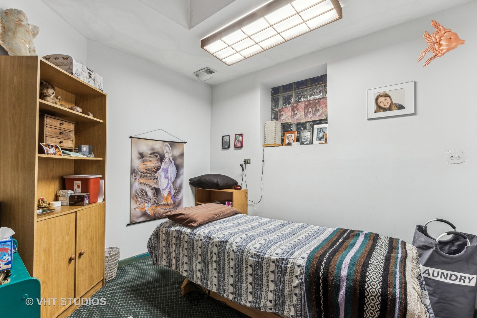 1622 West Devon Avenue Chicago, IL 60626 - Photo 12 of 36 a bedroom with a bed and painting on the wall