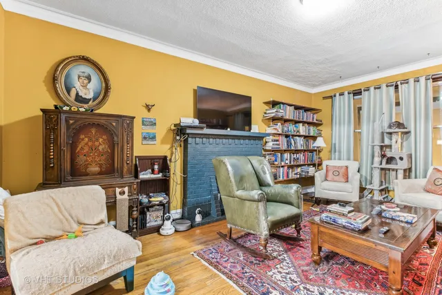 a car parked in front of a building