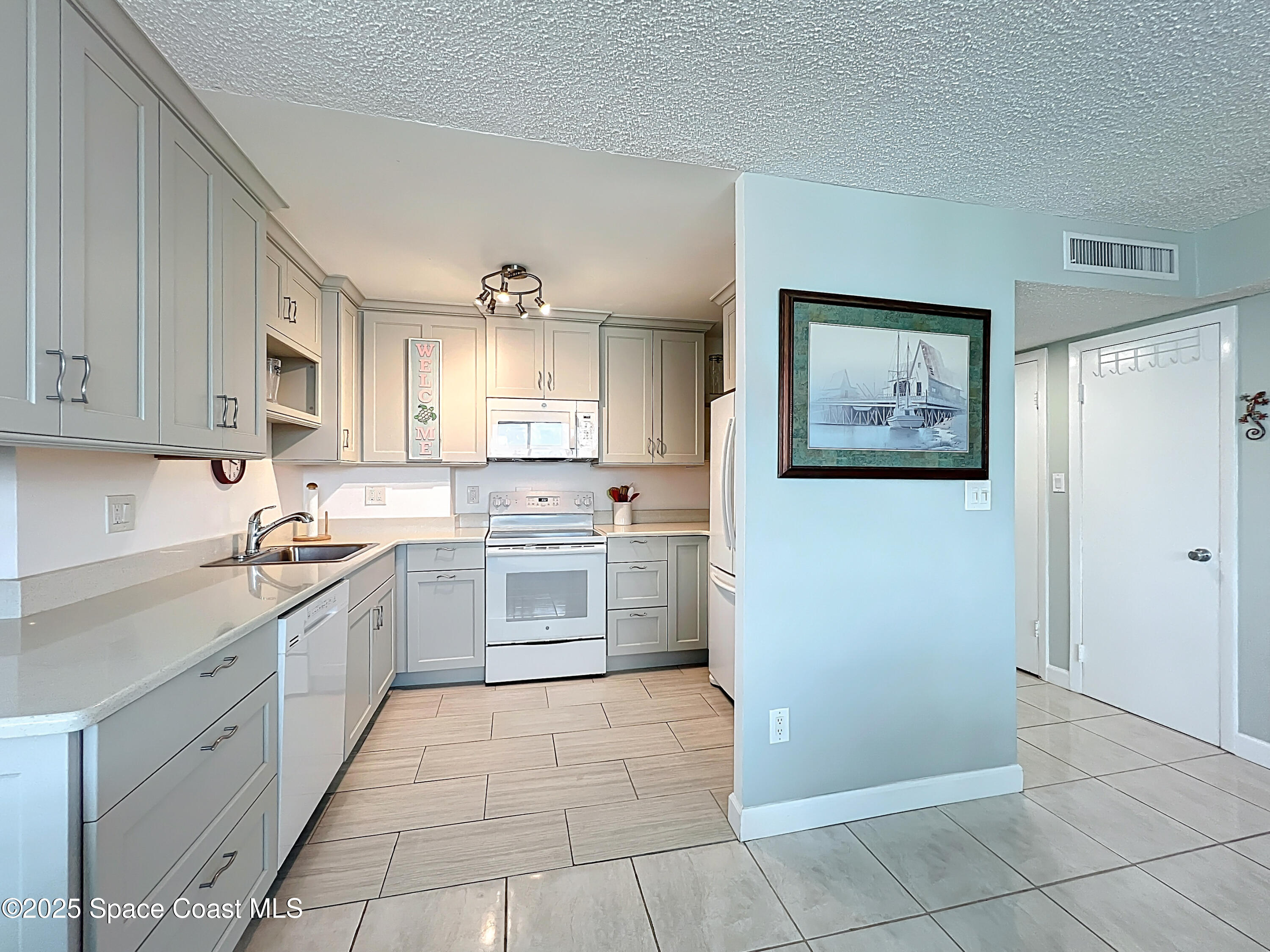 2020 North Atlantic Avenue, Unit 517N Cocoa Beach, FL 32931 - Photo 17 of 32 2020 N Atlantic Avenue #517-29