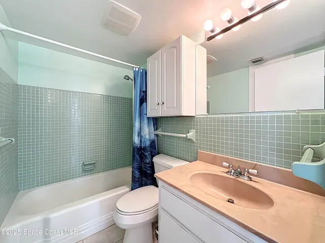 $2,500 | 2020 North Atlantic Avenue, Unit 517N, Cocoa Beach, FL 32931