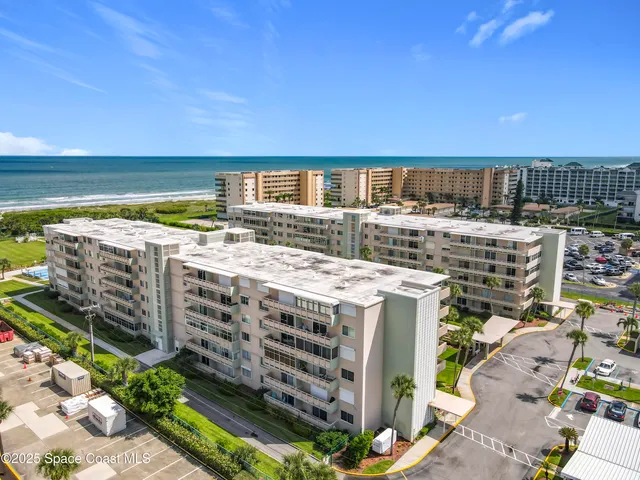 $2,500 | 2020 North Atlantic Avenue, Unit 517N, Cocoa Beach, FL 32931
