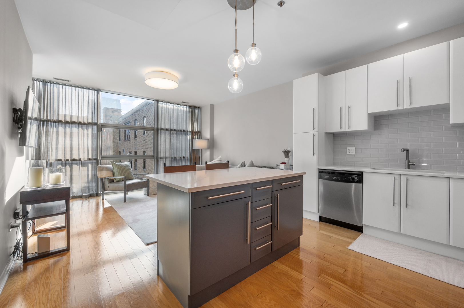 225 South Sangamon Street, Unit 804 Chicago, IL 60607 - Photo 12 of 30 Gallery Image 12