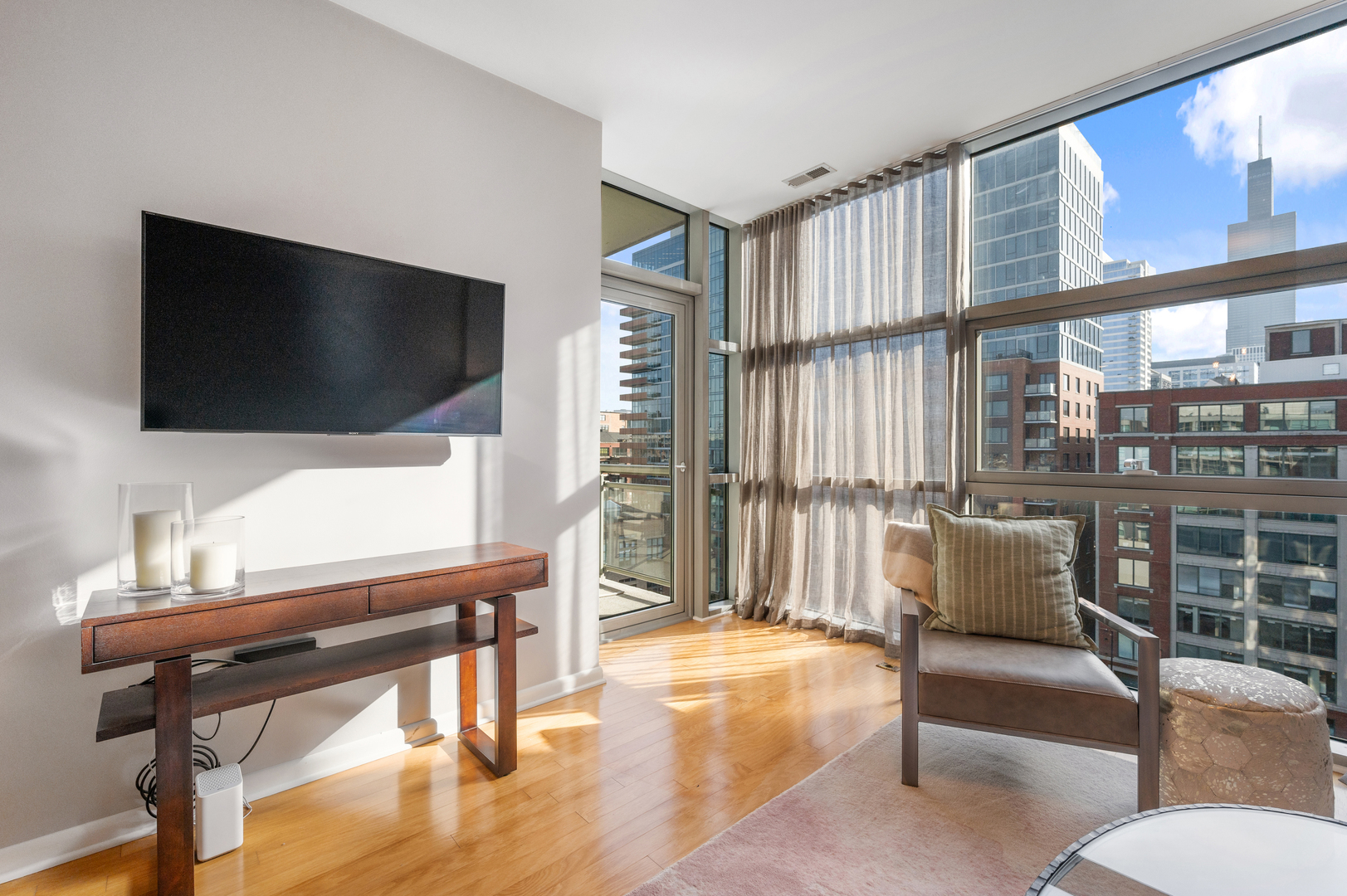 225 South Sangamon Street, Unit 804 Chicago, IL 60607 - Photo 13 of 30 Gallery Image 13