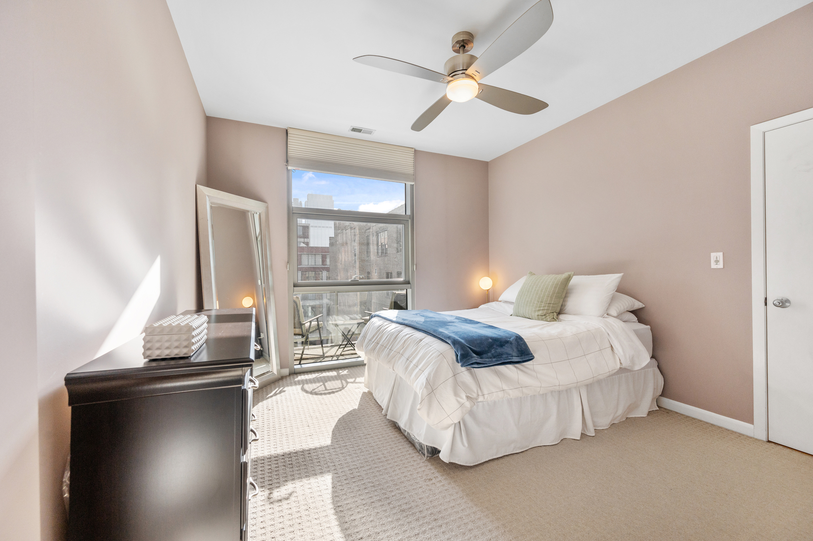 225 South Sangamon Street, Unit 804 Chicago, IL 60607 - Photo 17 of 30 Gallery Image 17