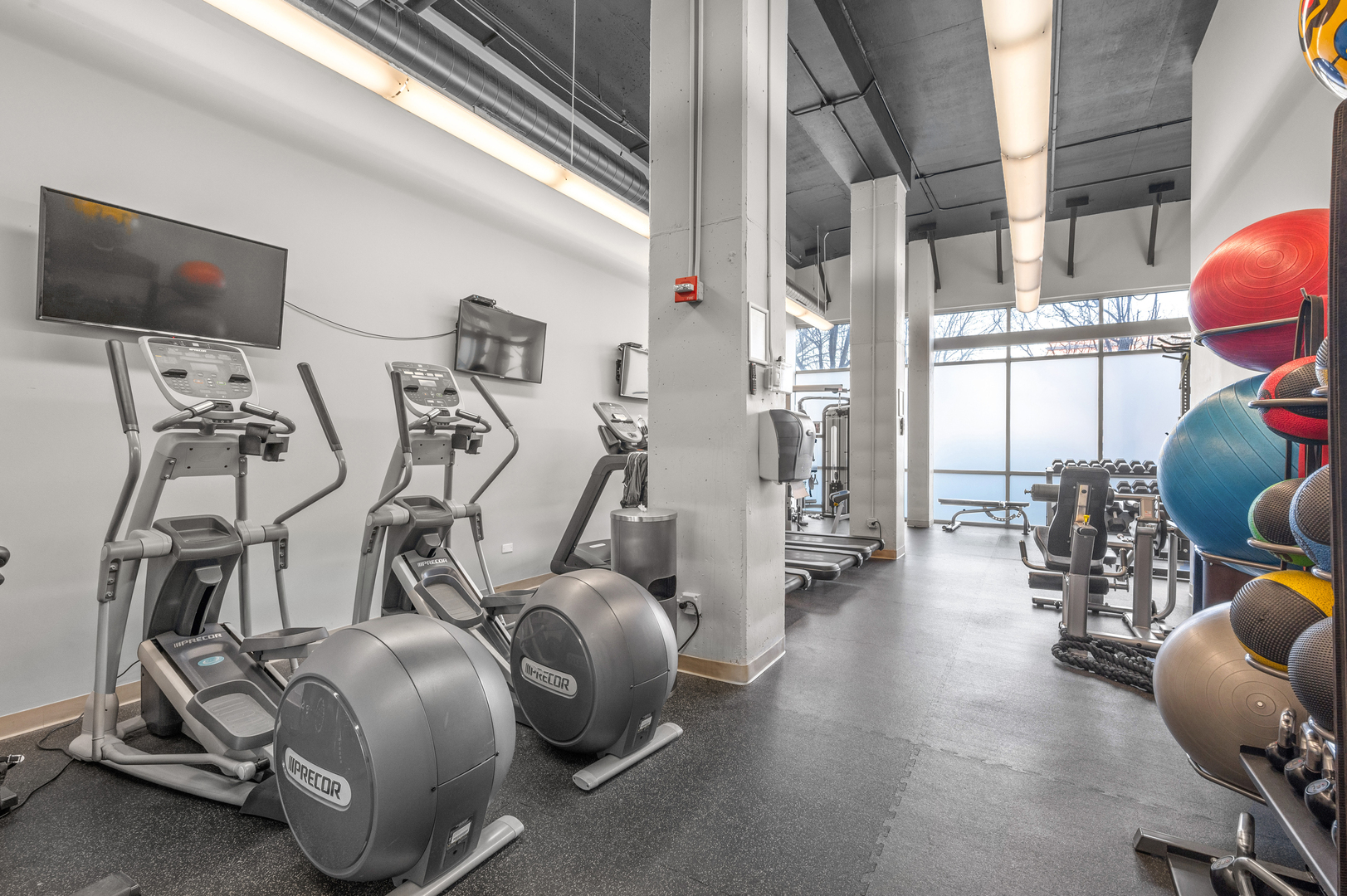 225 South Sangamon Street, Unit 804 Chicago, IL 60607 - Photo 28 of 30 Gallery Image 28