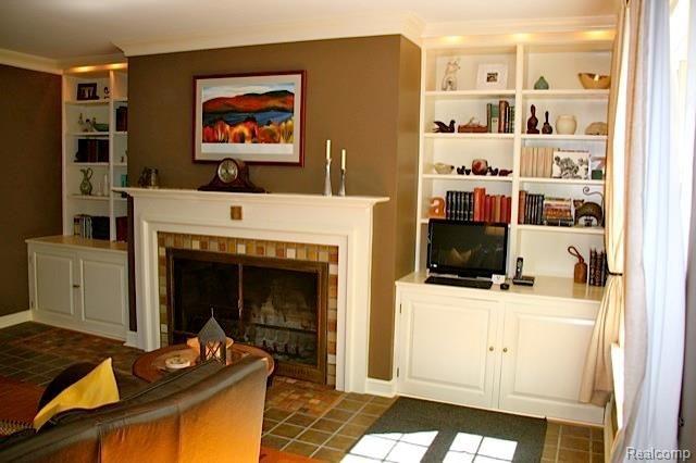 1431 Washington Road Rochester, MI 48306 - Photo 25 of 75 Custom Crafted Fireplace with Gorgeous Pewabic Tile Surround