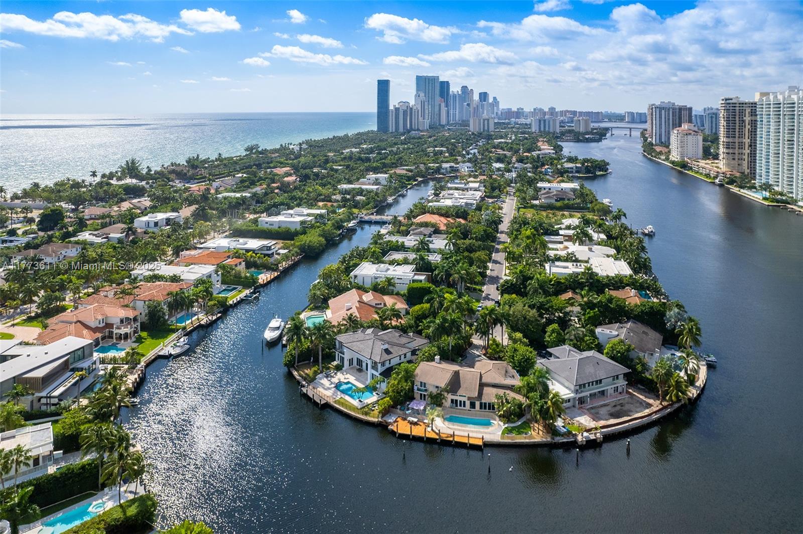 455 Centre Island Golden Beach, FL 33160 - Photo 4 of 67