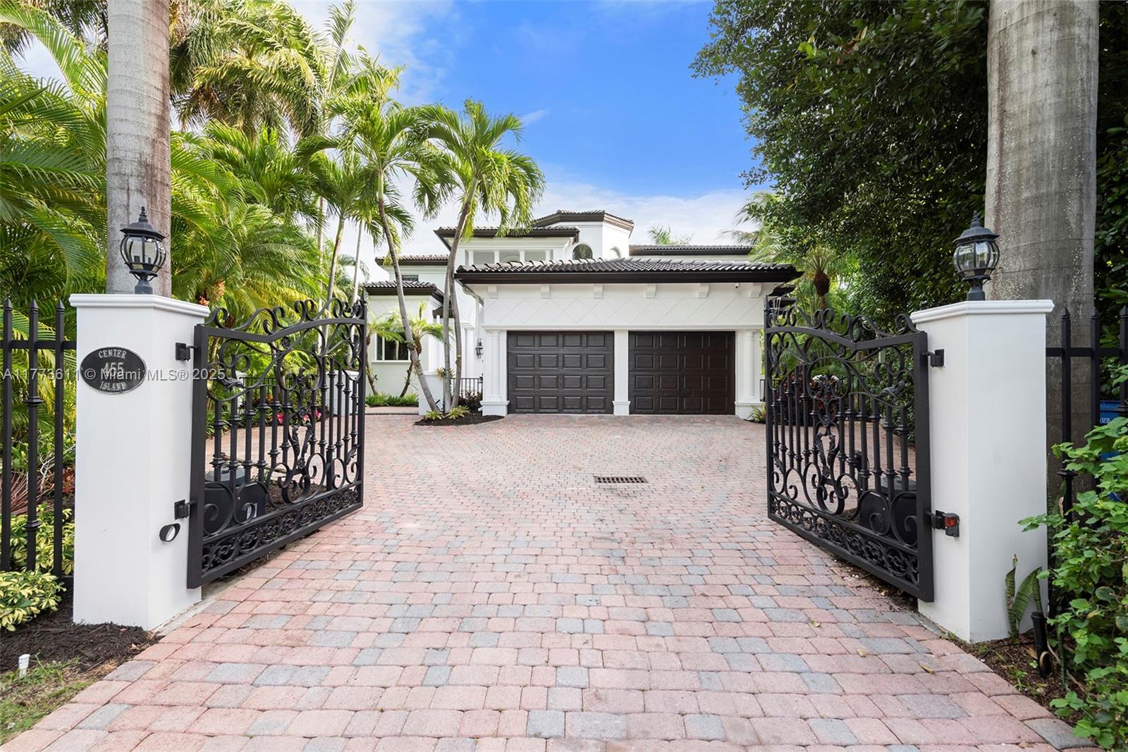 455 Centre Island Golden Beach, FL 33160 - Photo 7 of 67