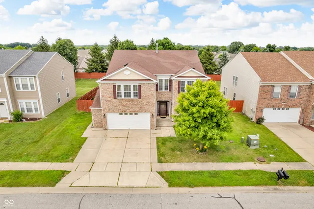 $379,900 | 1449 Danielle Drive, Indianapolis, IN 46231