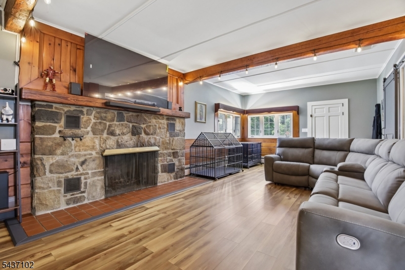 52 Charlestown Road Hampton, NJ 08827 - Photo 6 of 23