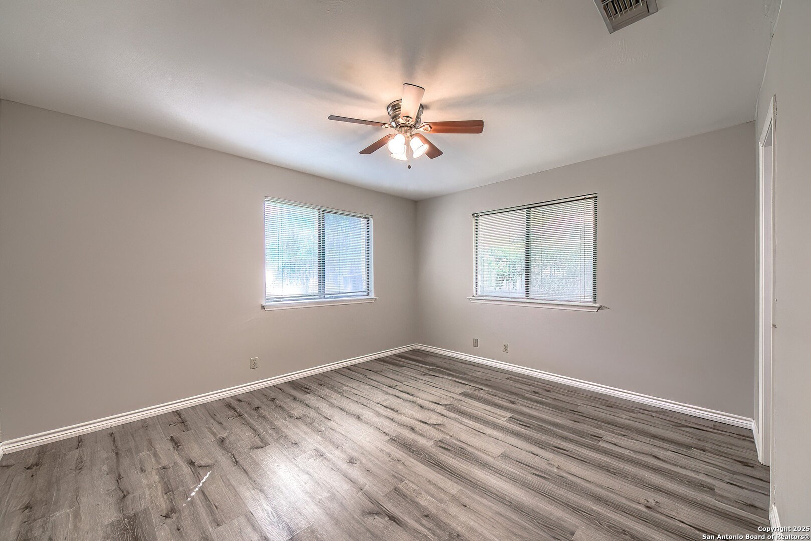 7738 Chambers Road, Unit 1102 San Antonio, TX 78229 - Photo 12 of 26 Gallery Image 12