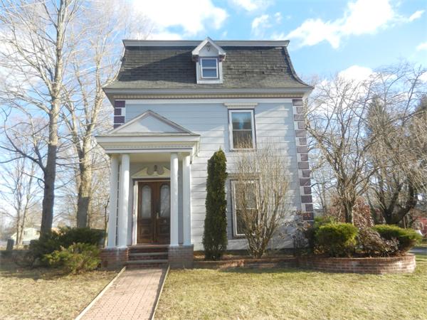 18 Ruggles Street Westborough, MA 01581 - Photo 2 of 30 Gallery Image 2