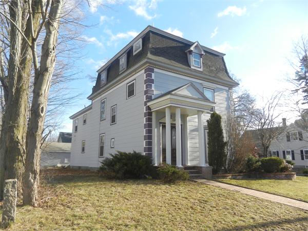 18 Ruggles Street Westborough, MA 01581 - Photo 4 of 30 Gallery Image 4