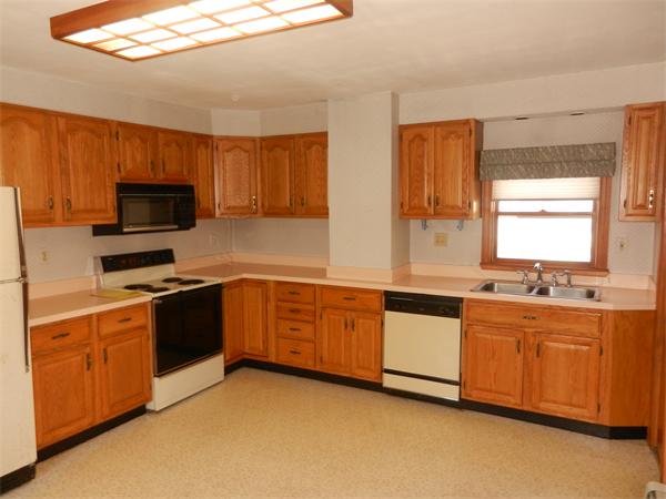 18 Ruggles Street Westborough, MA 01581 - Photo 8 of 30 Gallery Image 8