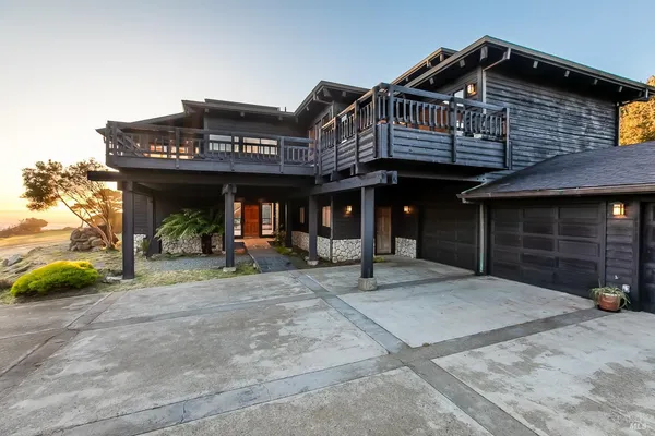 $2,499,000 | 45460 Indian Shoals Road, Mendocino, CA 95460