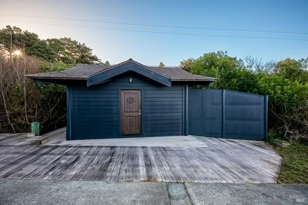 $2,499,000 | 45460 Indian Shoals Road, Mendocino, CA 95460