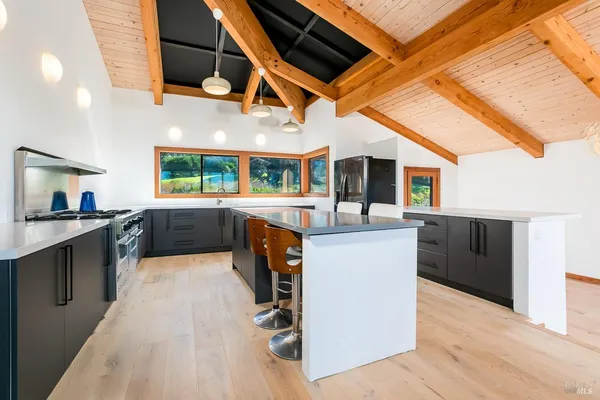 $2,499,000 | 45460 Indian Shoals Road, Mendocino, CA 95460