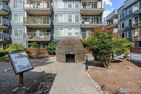 $400,000 | 1311 12th Avenue South, Unit D103, Seattle, WA 98144