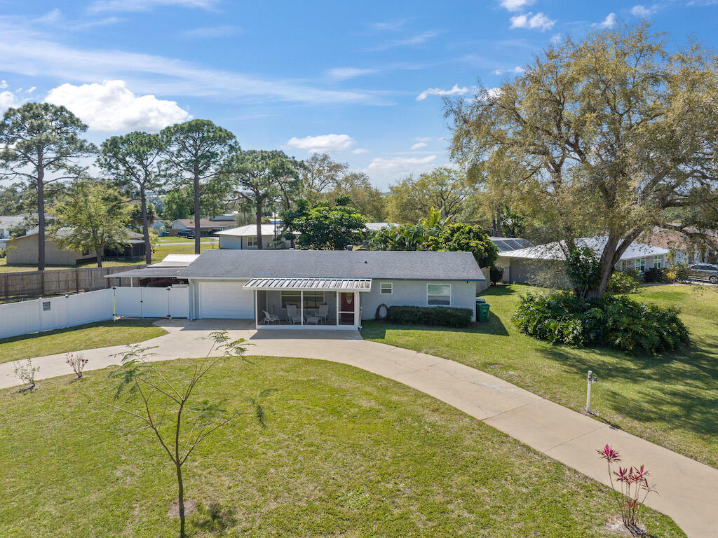 6501 Bayard Road Fort Pierce, FL 34951 - Photo 3 of 37 DJI_20240227132350_0486_D