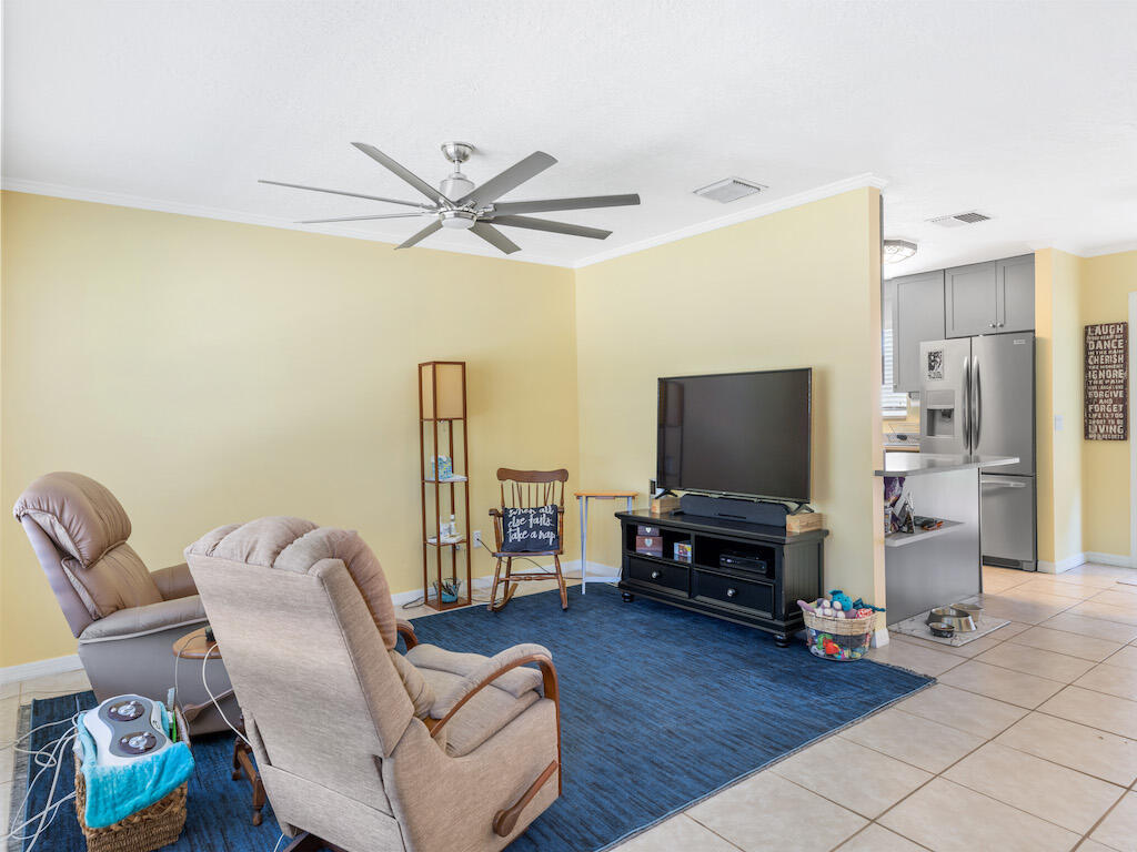 6501 Bayard Road Fort Pierce, FL 34951 - Photo 10 of 37 0B2A0268