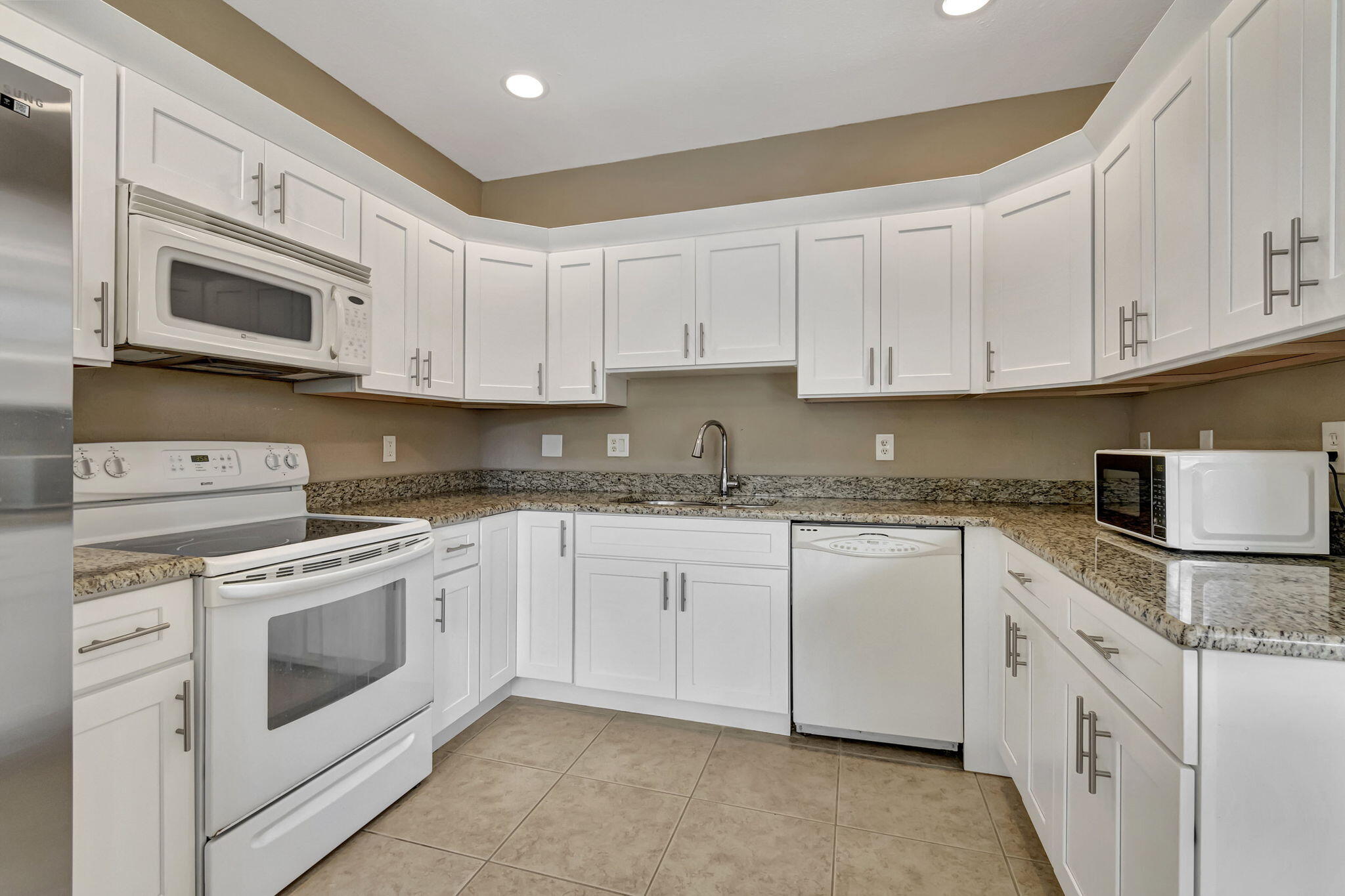 1406 West Wickham Circle, Unit C Delray Beach, FL 33445 - Photo 17 of 51 17-web-or-mls-DSC_6300