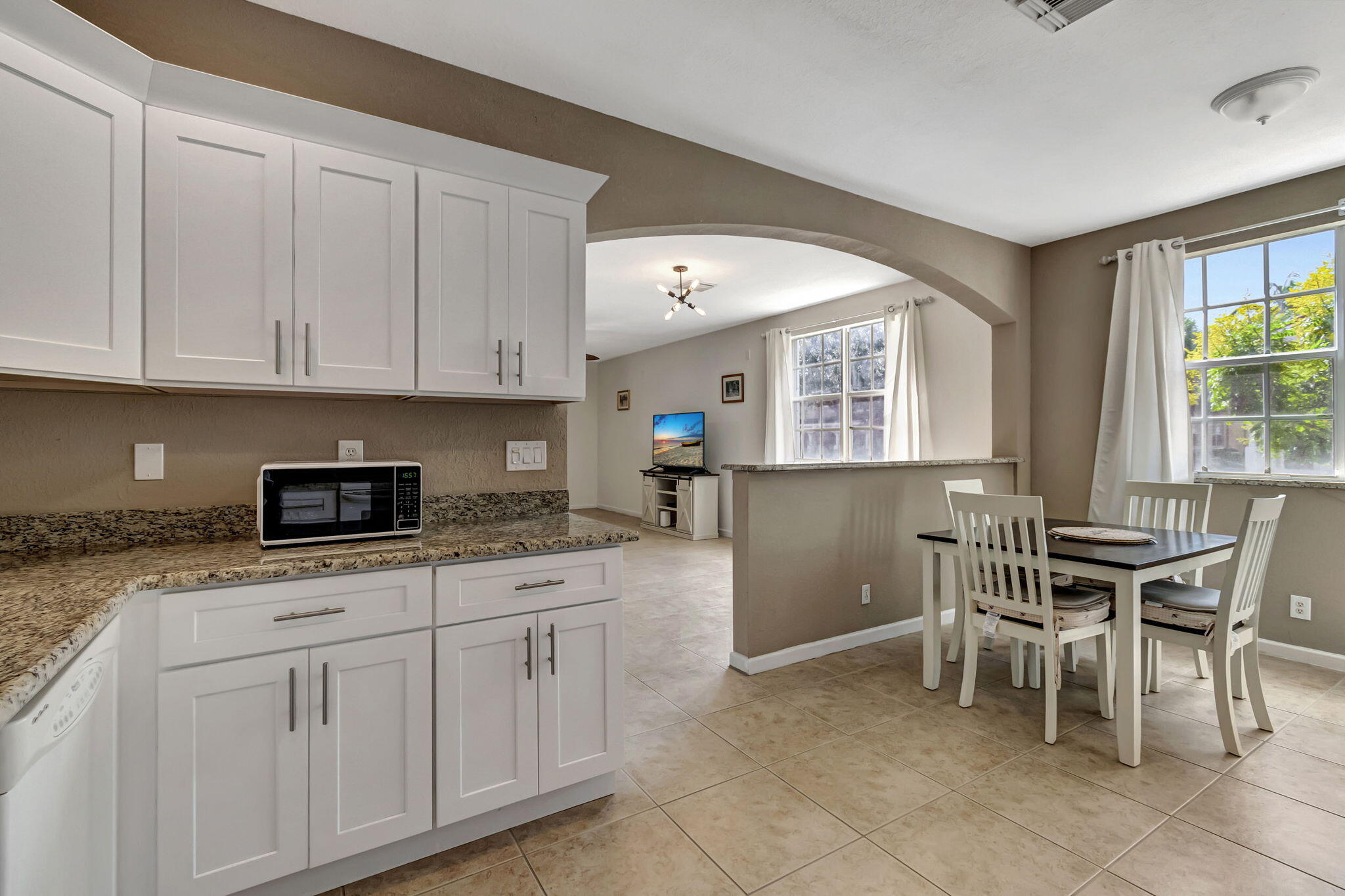 1406 West Wickham Circle, Unit C Delray Beach, FL 33445 - Photo 19 of 51 19-web-or-mls-DSC_6310