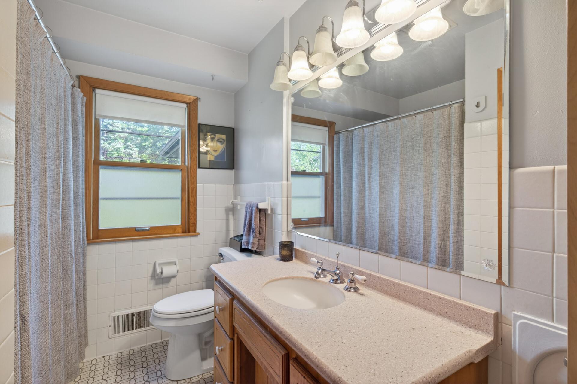 765 Rose Place Roseville, MN 55113 - Photo 16 of 56