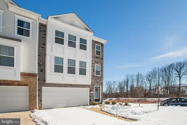 $3,995 | 12950 Blue Sky Place, Woodbridge, VA 22193