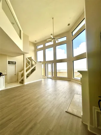 $4,050 | 807 Kipp Avenue, Unit C, Kemah, TX 77565