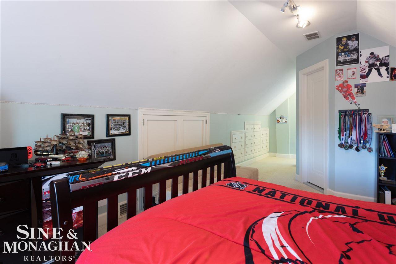 274 Moran Road Grosse Pointe Farms, MI 48236 - Photo 28 of 44