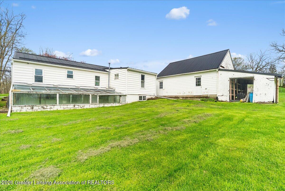 5662 East Clark Road Bath, MI 48808 - Photo 25 of 44 37-Media Jett - 34