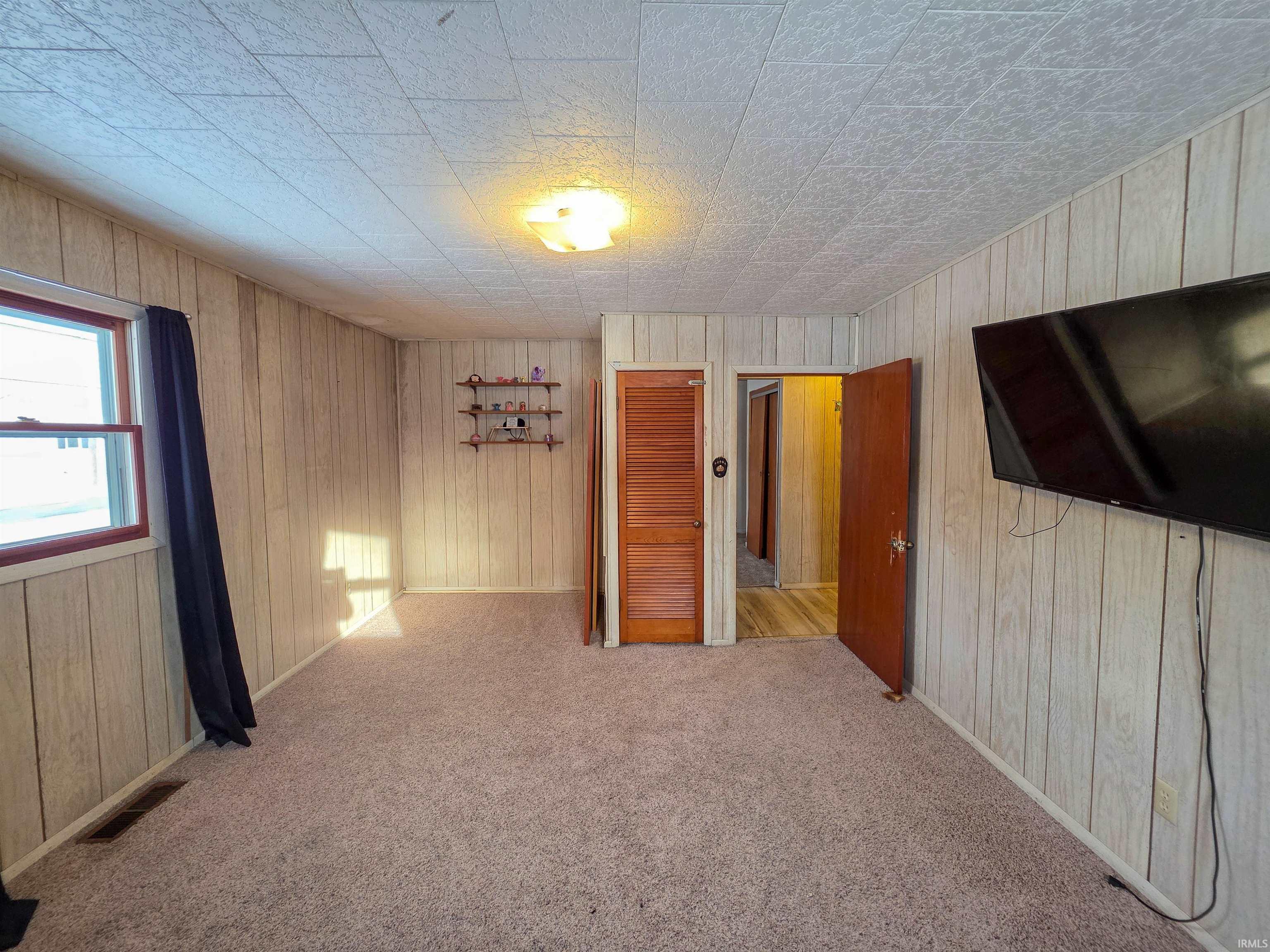 306 Hubert Street Oaktown, IN 47561 - Photo 10 of 32