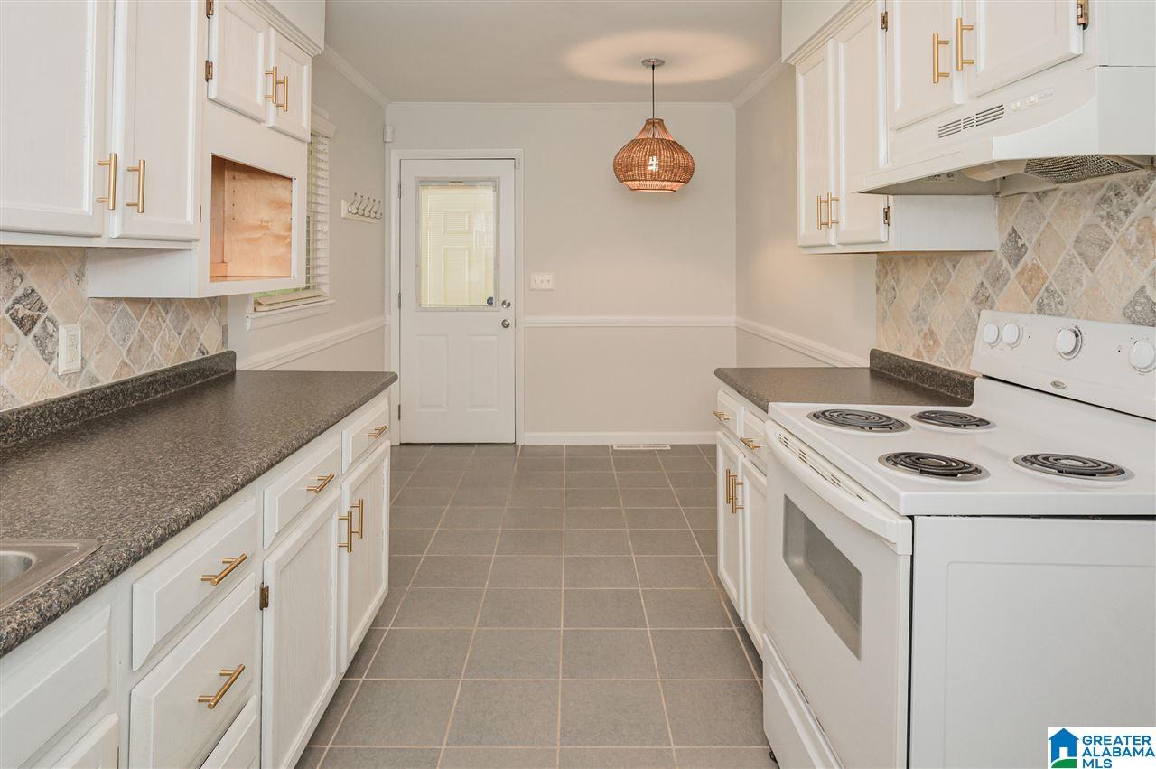 642 Odum Road Gardendale, AL 35071 - Photo 16 of 38
