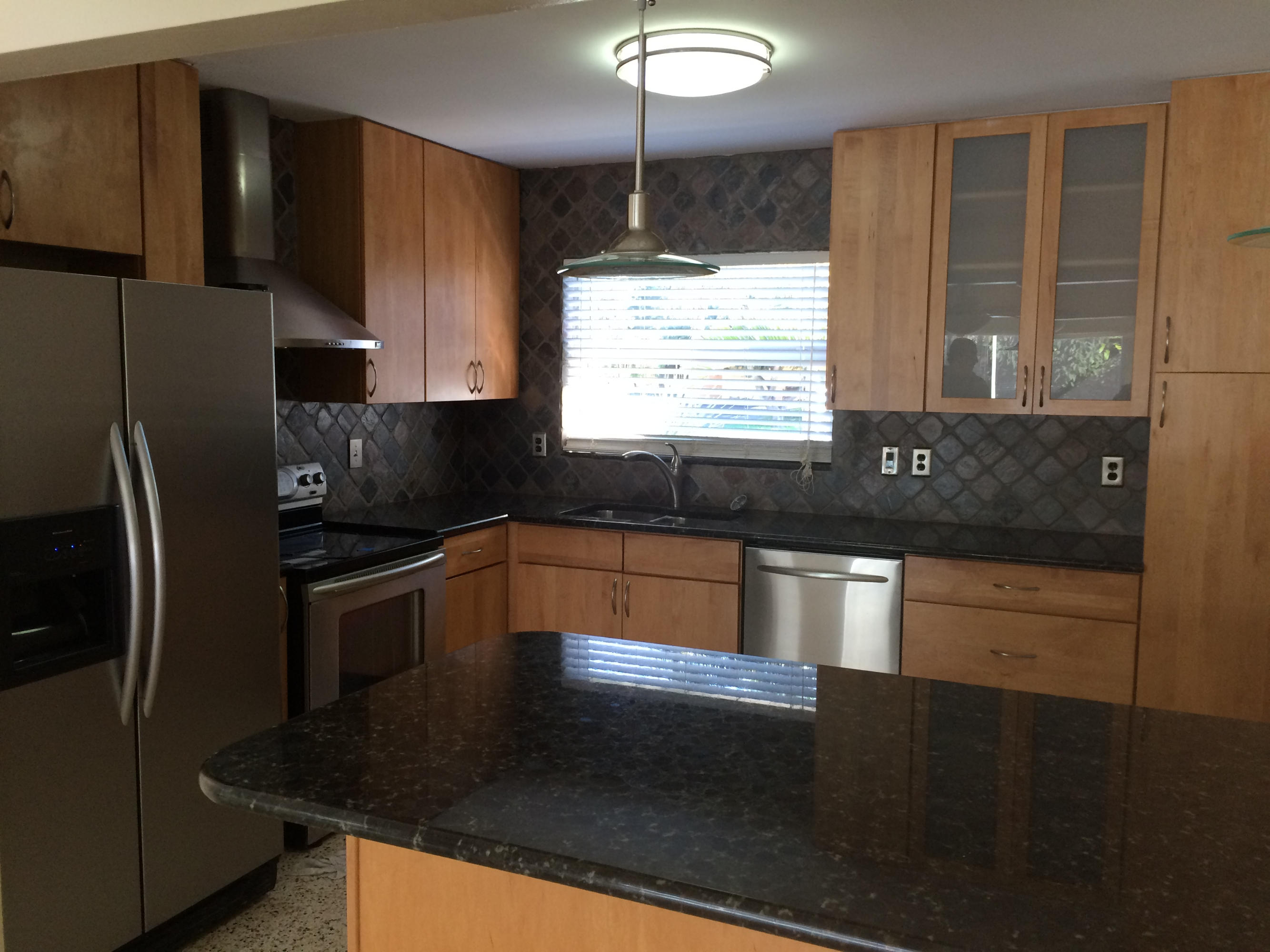 429 Northeast 32nd Street Boca Raton, FL 33431 - Photo 2 of 5 kitchen
