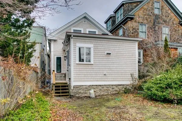 $3,850 | 19 John Street, Newport, RI 02840