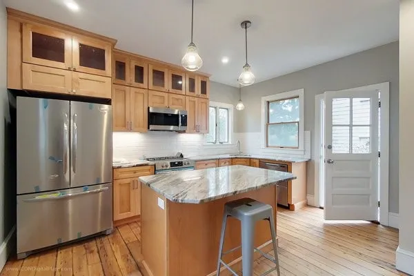 $3,850 | 19 John Street, Newport, RI 02840