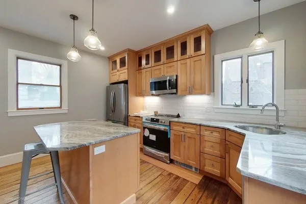 $3,850 | 19 John Street, Newport, RI 02840