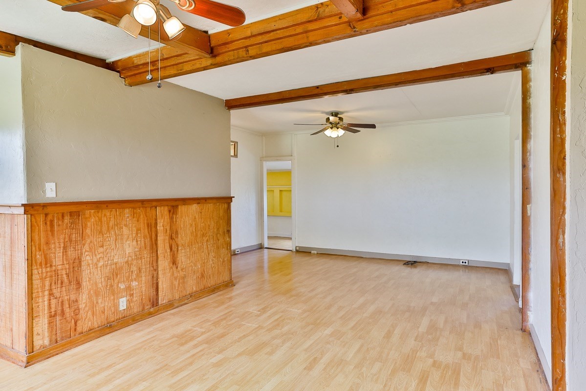 43-350 Pohakea Road, Unit 9 Paauilo, HI 96776 - Photo 7 of 28 wooden floor in an empty room
