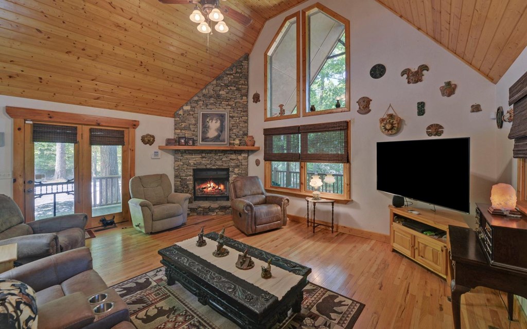 164 Dew Drop Lane Murphy, NC 28906 - Photo 4 of 49