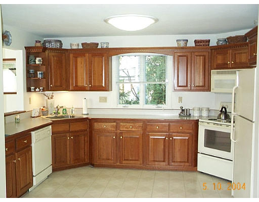 22 Regis Road Marshfield, MA 02050 - Photo 2 of 9 Gallery Image 2