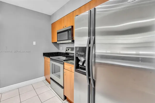 $2,295 | 2881 North Oakland Forest Drive, Unit 113, Oakland Park, FL 33309