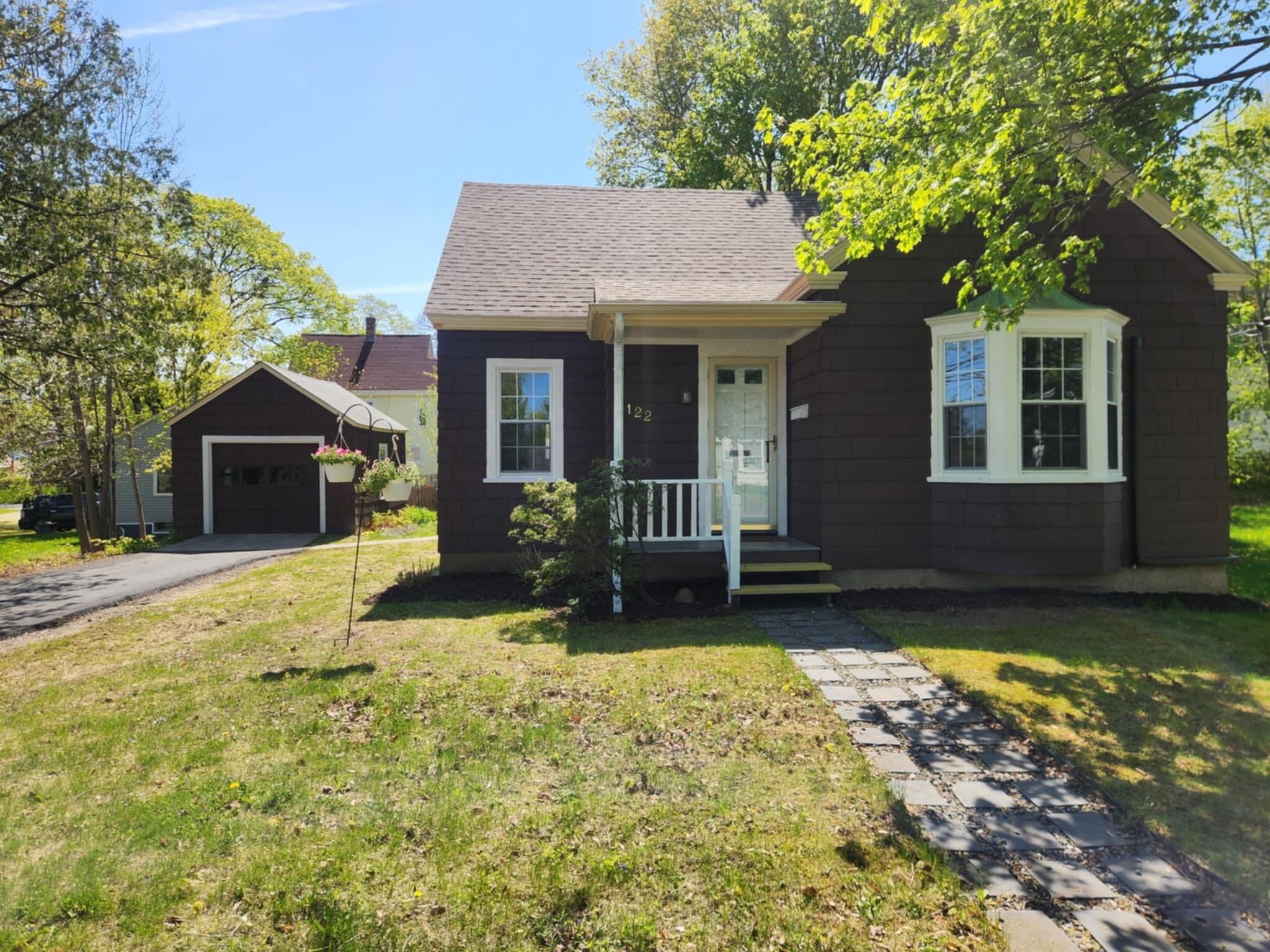 122 14th Street Bangor, ME 04401 - Photo 7 of 64 Front