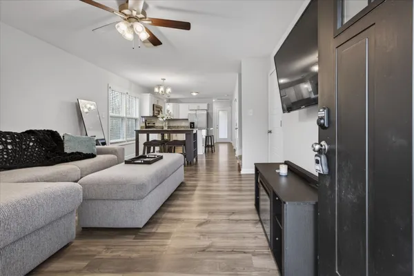 $1,850 | 409 Hillside Drive, Clarksville, TN 37040