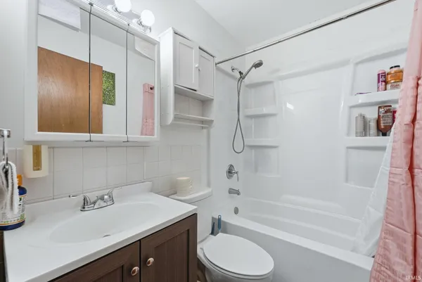 $269,900 | 5121 Ardmore Avenue, Fort Wayne, IN 46809