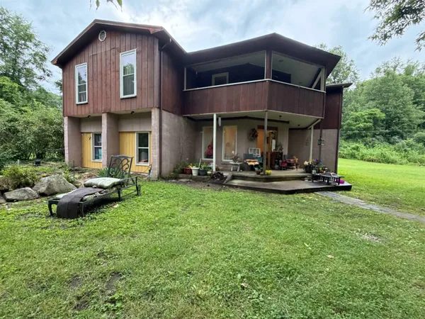$185,000 | 180 Rockcastle Lane, Louisa, KY 41230