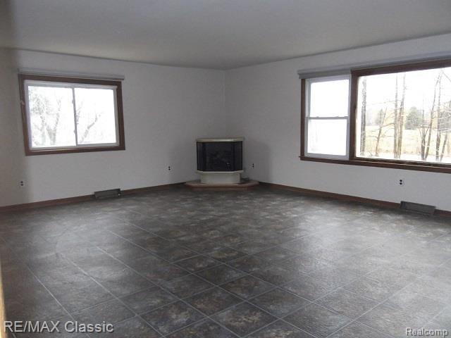 22850 Chubb Road South Lyon, MI 48178 - Photo 11 of 15 Chubb Mast.jpg