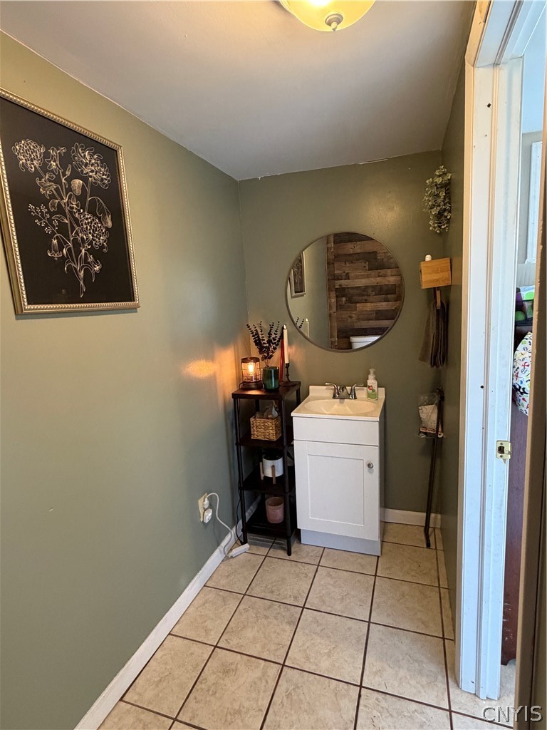 59 Cayuga Street Auburn, NY 13021 - Photo 9 of 27 Downstairs 1/2 Bath